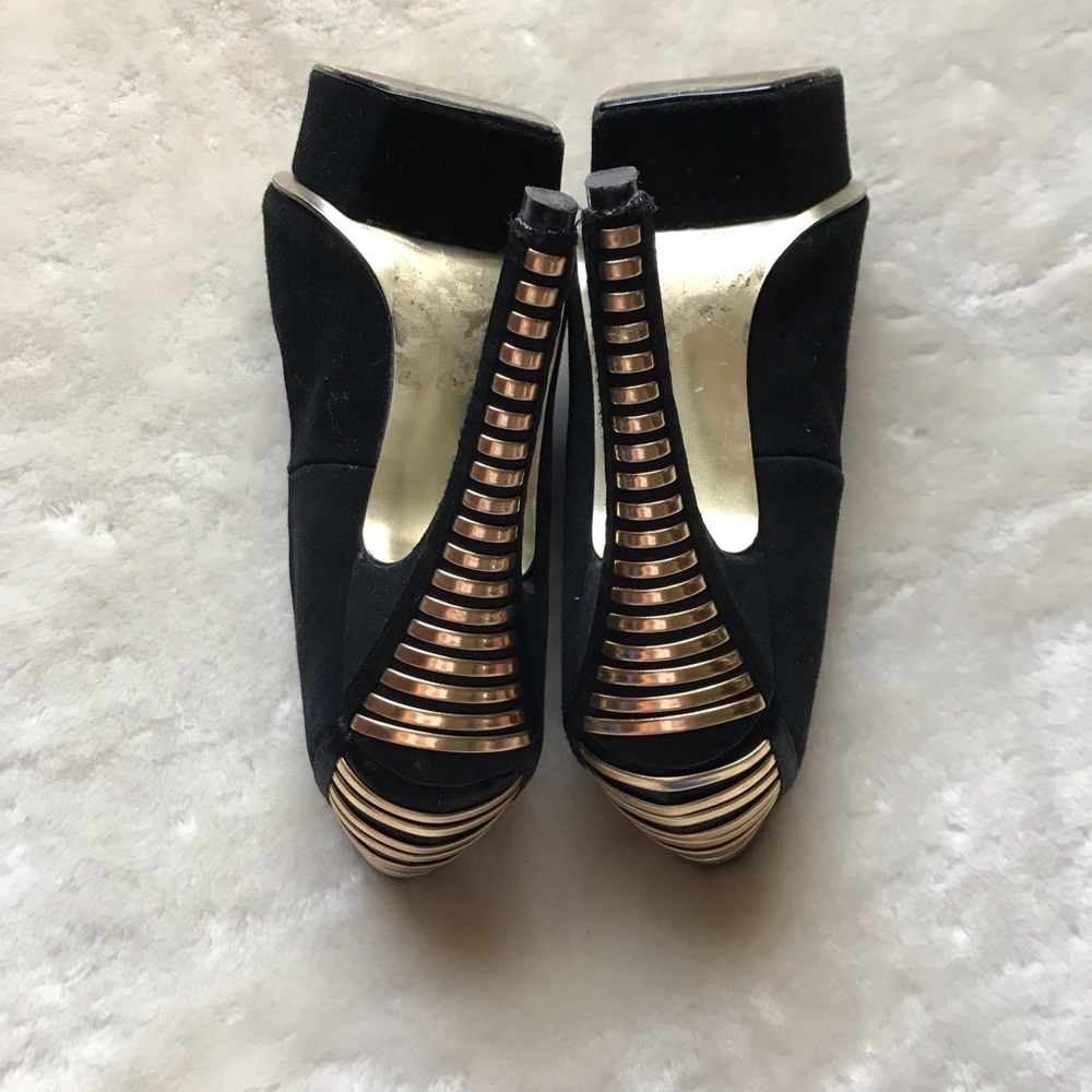 bebe Black peeptoe platforms heels - Picture 5 of 5